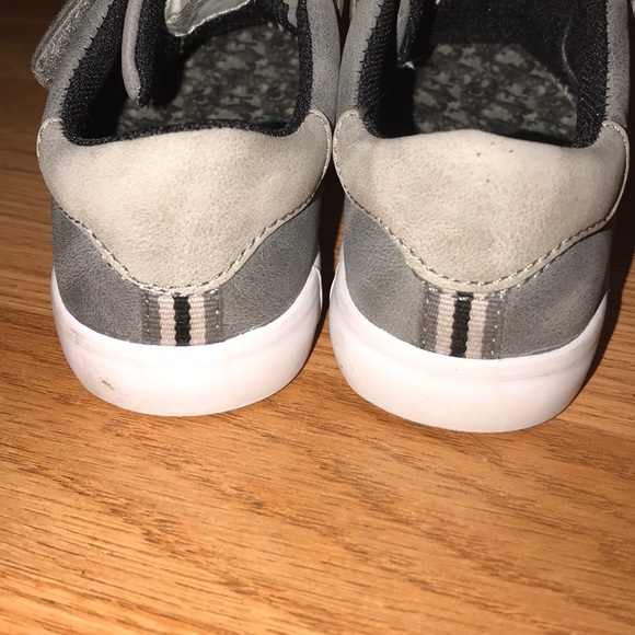 Cat & Jack Shoes - Picture 4 of 4